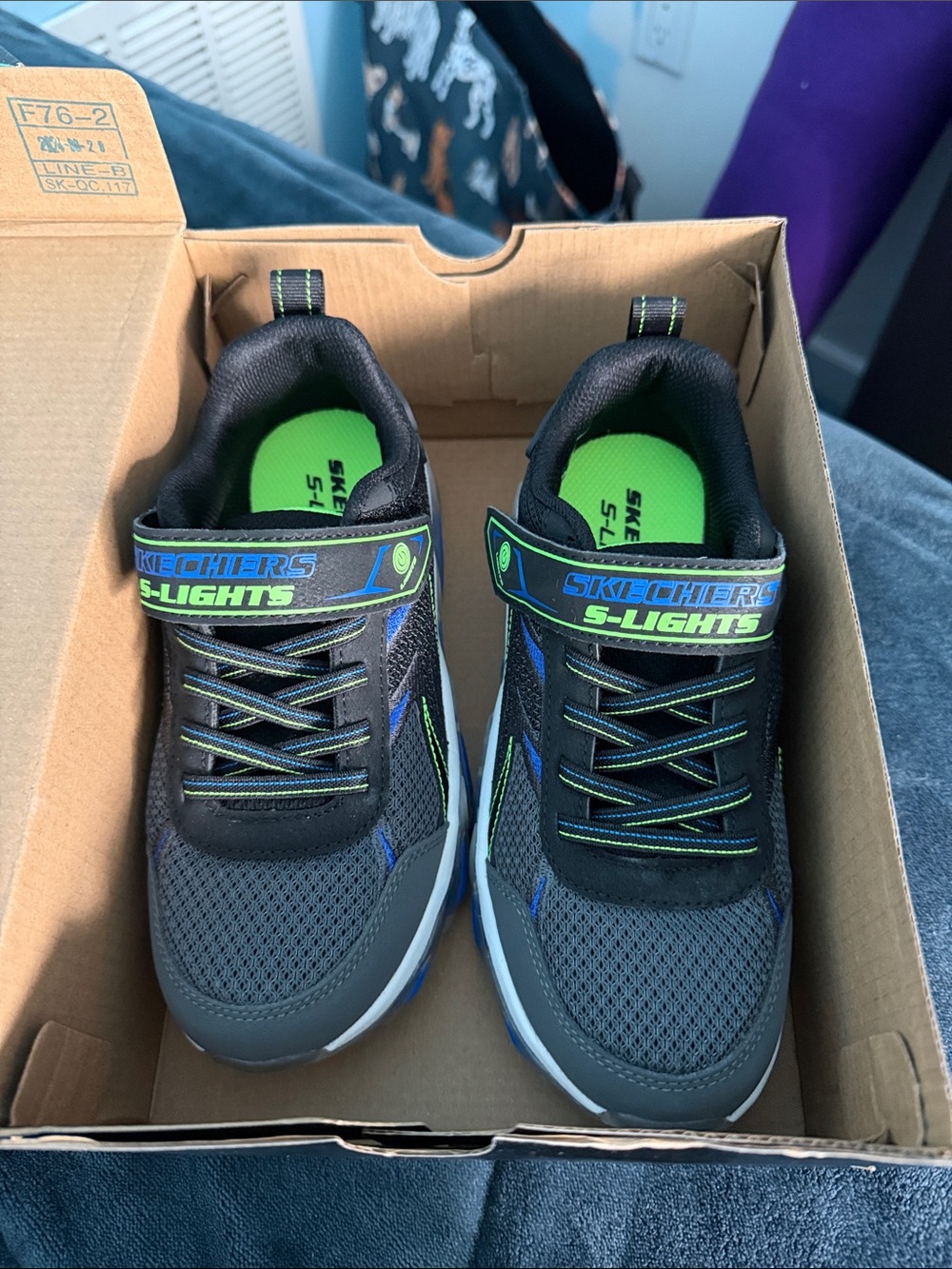Skechers S-Lights Kids' Black with Green & Blue Light-Up Sneakers size 1.5